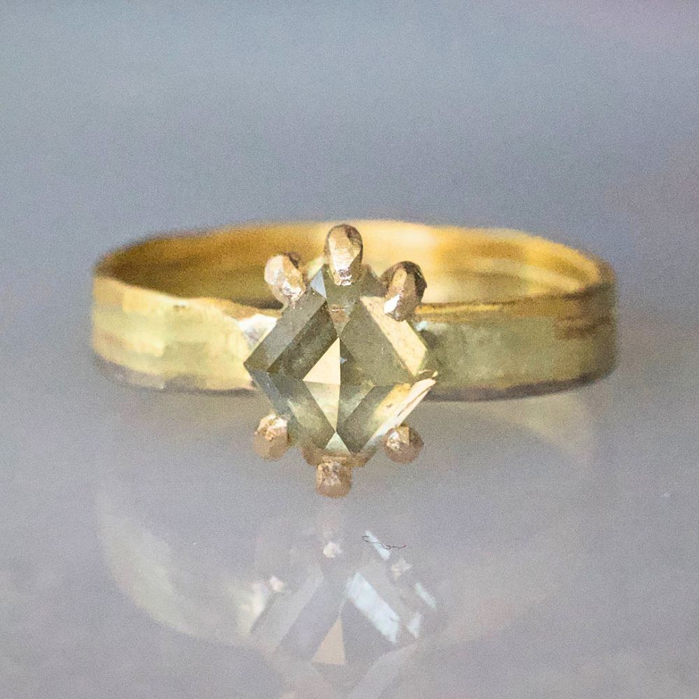 Green Angular 1.48ct Rose Cut Diamond on our 3mm Gold Skinny Seamed Band