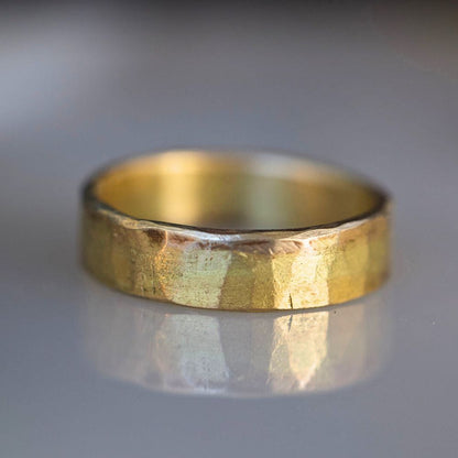 Green Gold Flat Ribbon Ring