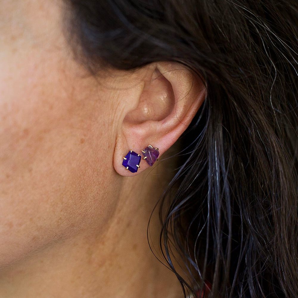 Lapis Small Stone Single Stud
