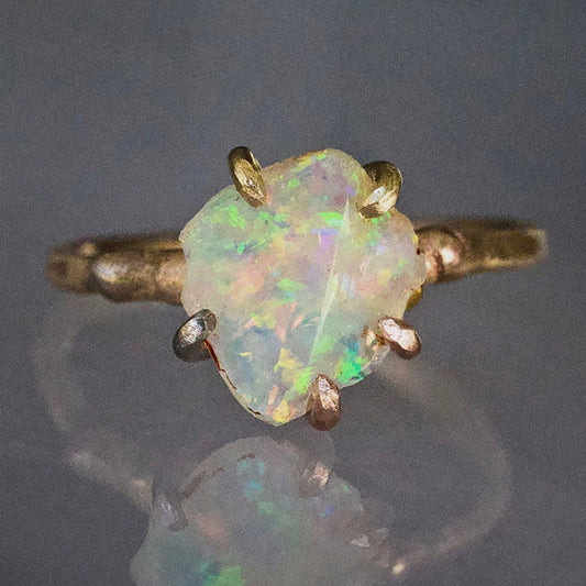 Australian Exceptional Opal Small Stone Ring on a Yellow Gold Embedded Band