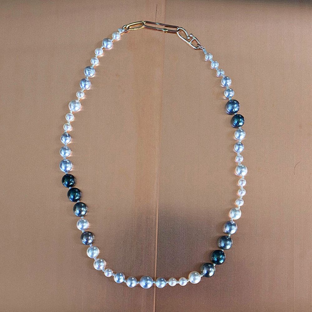 Akoya and Tahitian 18" Cultured Pearl Strand