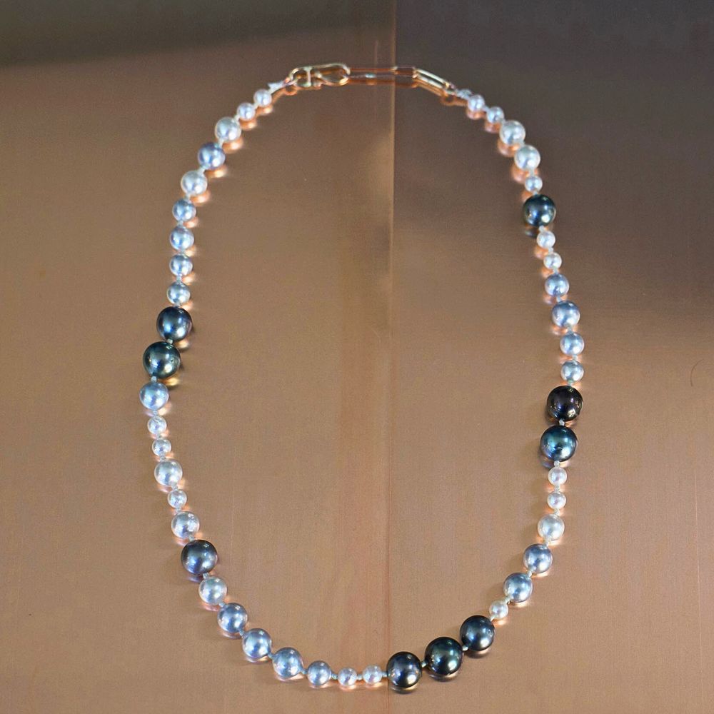 Akoya and Tahitian 20" Cultured Pearl Strand