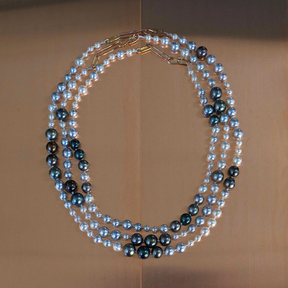 Akoya and Tahitian 22" Cultured Pearl Strand