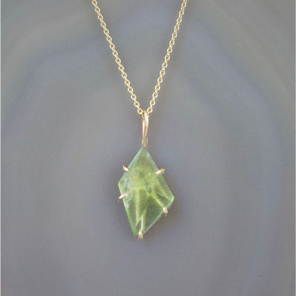 Peridot Small Stone Pendant with a Yellow Gold Cable Chain