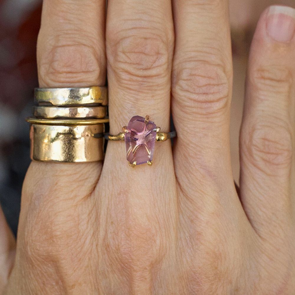 Rose de France Amethyst Medium Stone Ring