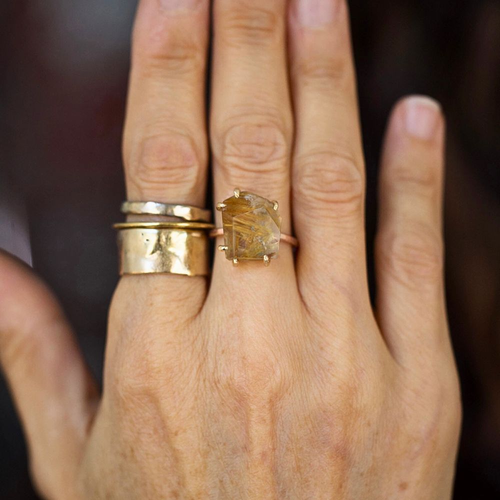 Rutilated Quartz Medium Stone Ring on a Rose Gold Band