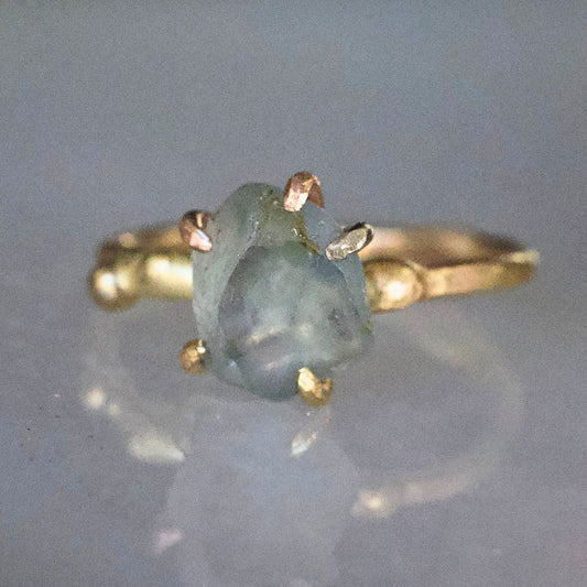 Montana Sapphire Medium Stone Ring on a Yellow Gold Embedded Band