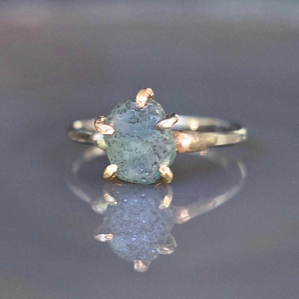 Montana Sapphire Medium Stone Ring on a Palladium and Gold Band