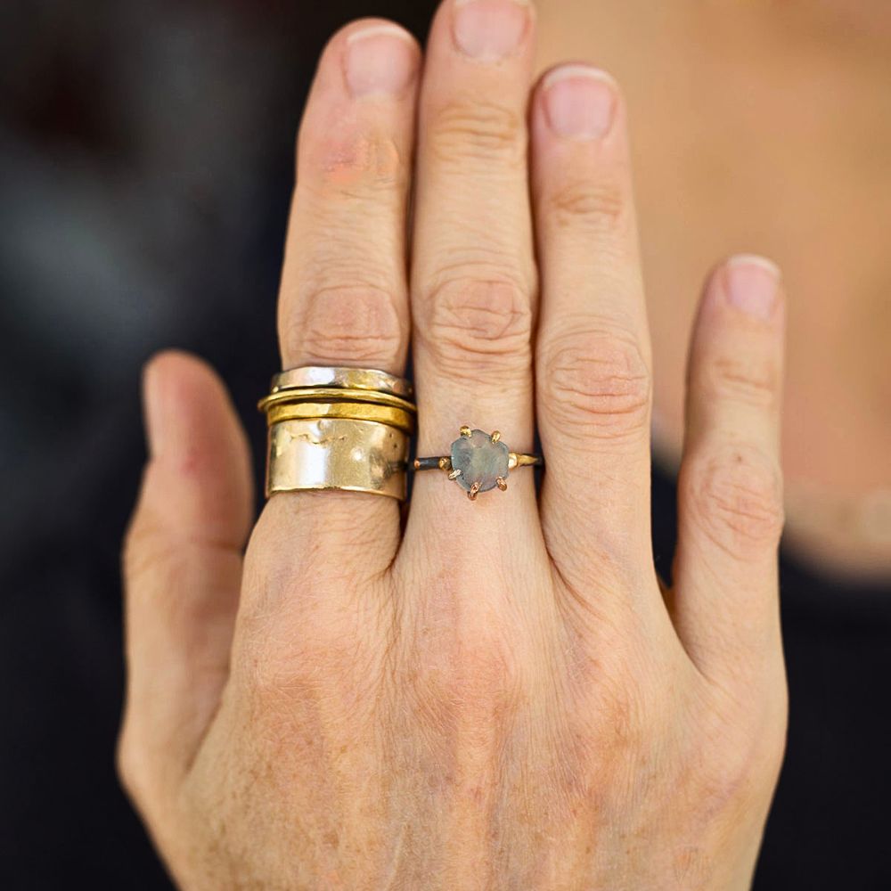 Montana Sapphire Small Stone Ring