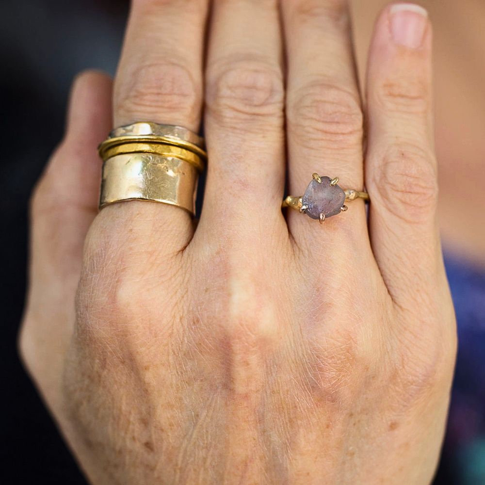 Montana Sapphire Medium Stone Ring on a Yellow Gold Band