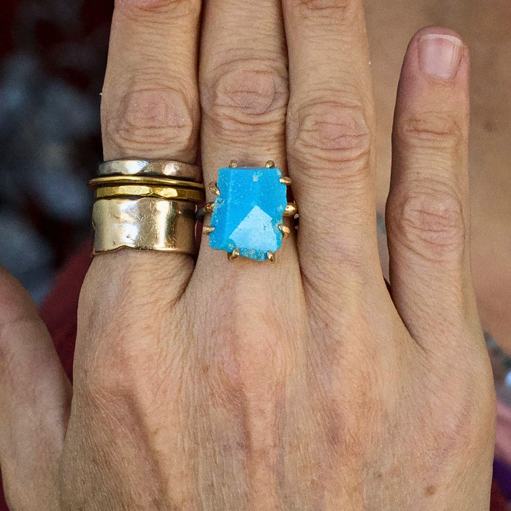 Kingman Turquoise Large Stone Ring