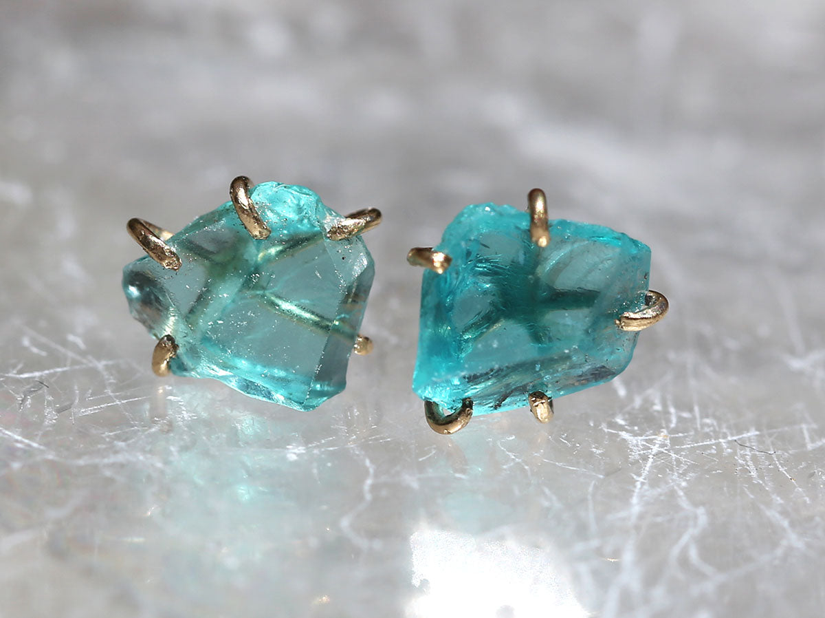 Apatite small studs