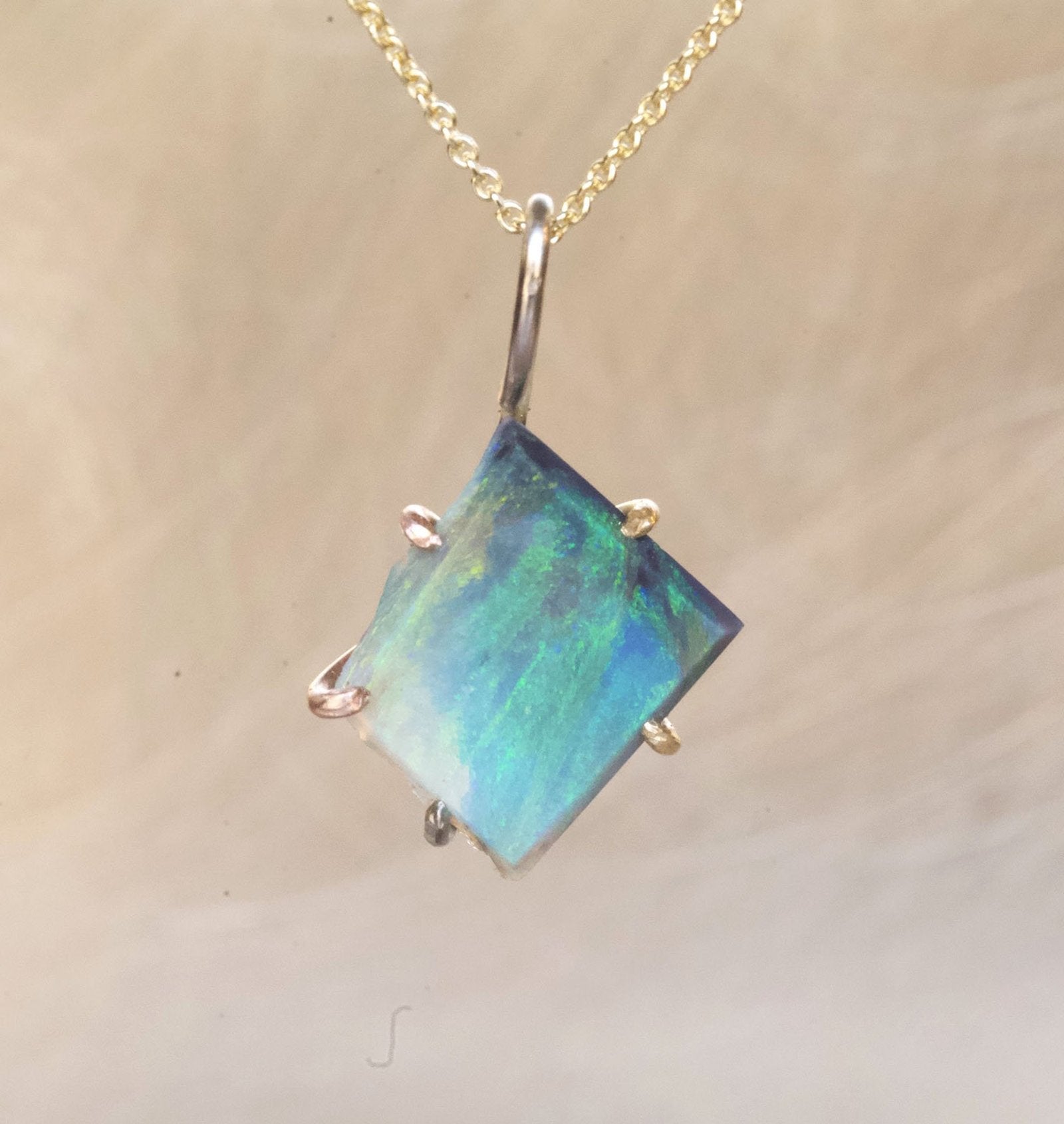 Exceptional opal pendant