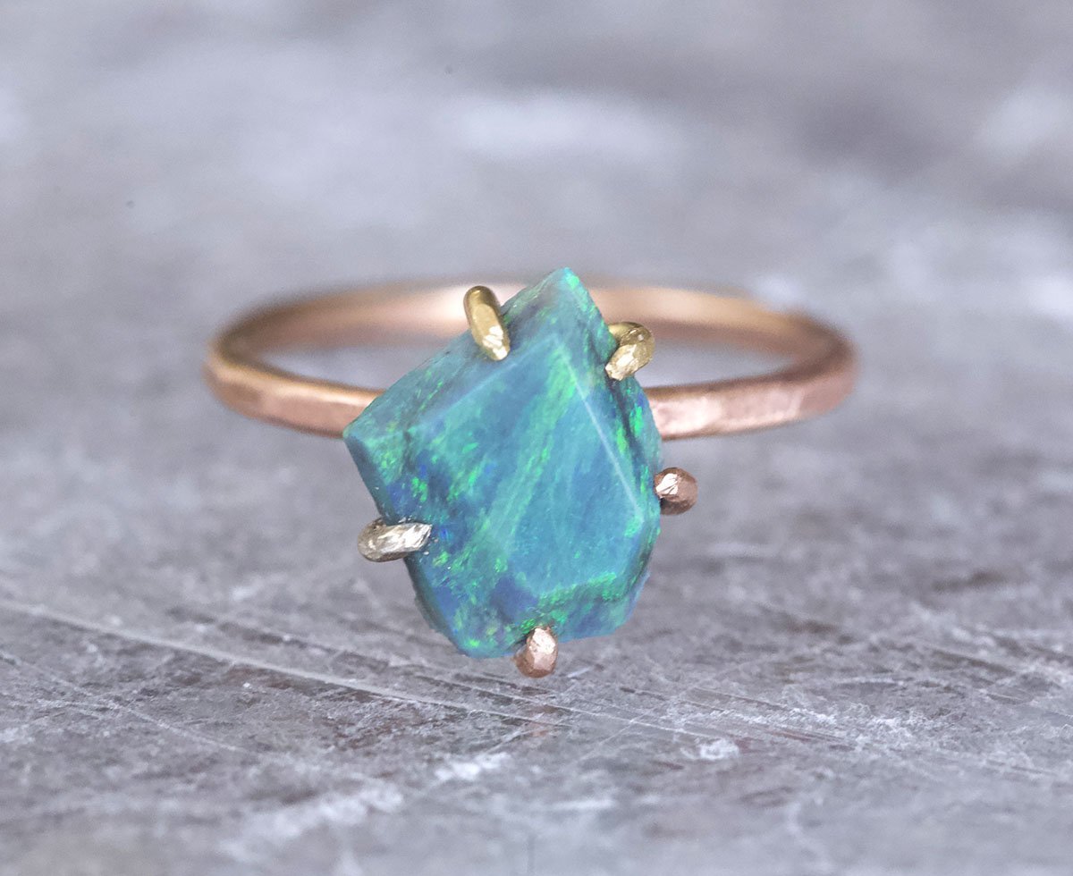 Exceptional opal rose gold ring