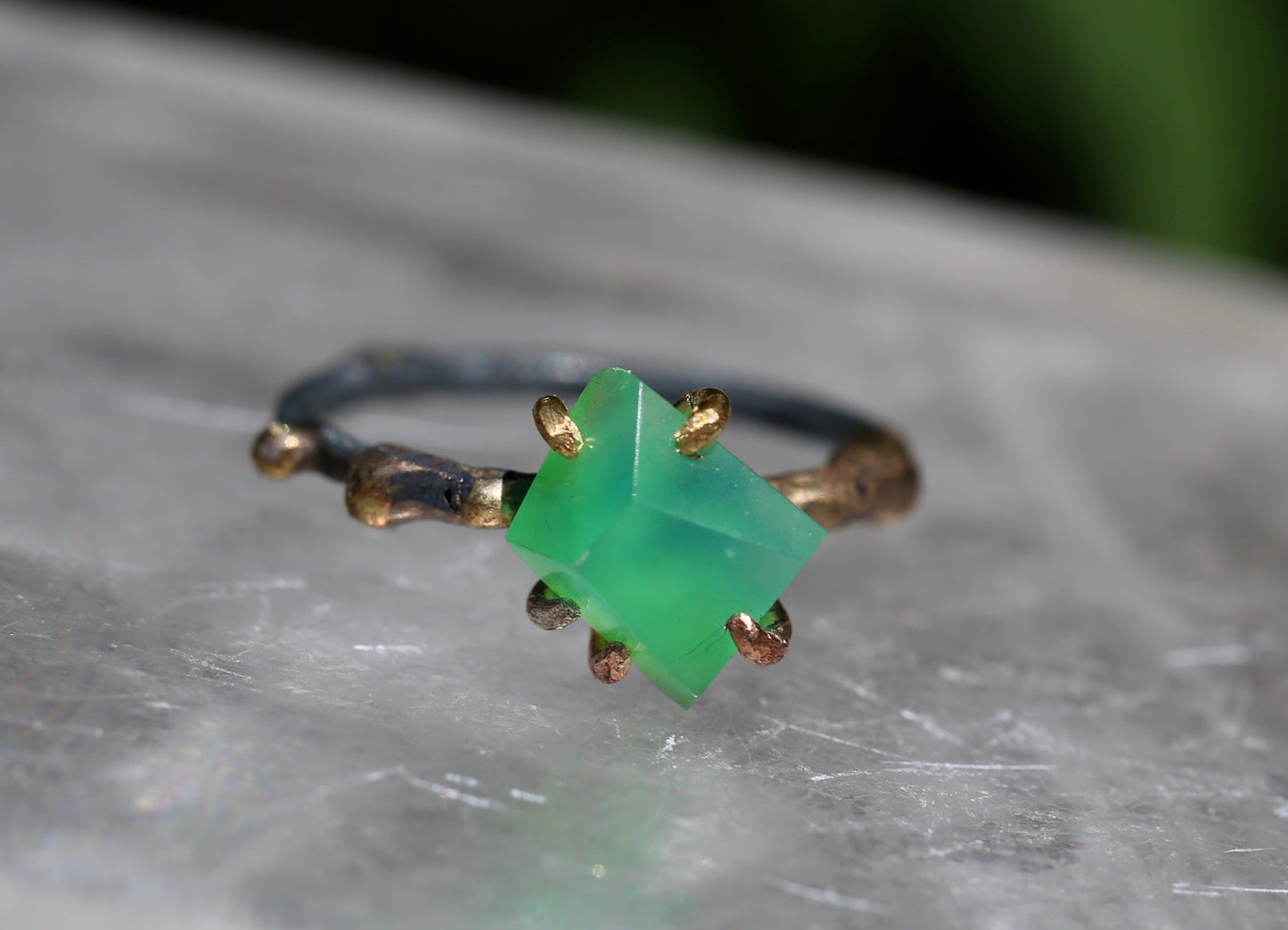 Chrysoprase small ring