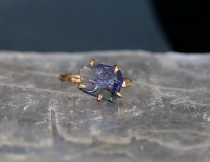 Tanzanite medium ring with gold band